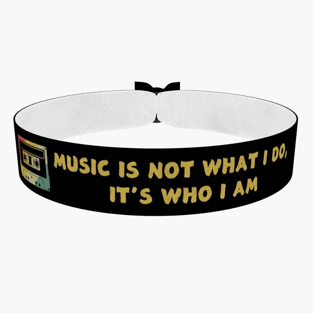 Music Is Not What I Do It's Who Am Stoffarmband Musik Armband "Music Am' - Handgemacht in Österreich Music Is Not What I Do It's Who Am Stoffarmband Musik Armband "Music Am' - Handgemacht in Österreich von druckpalast