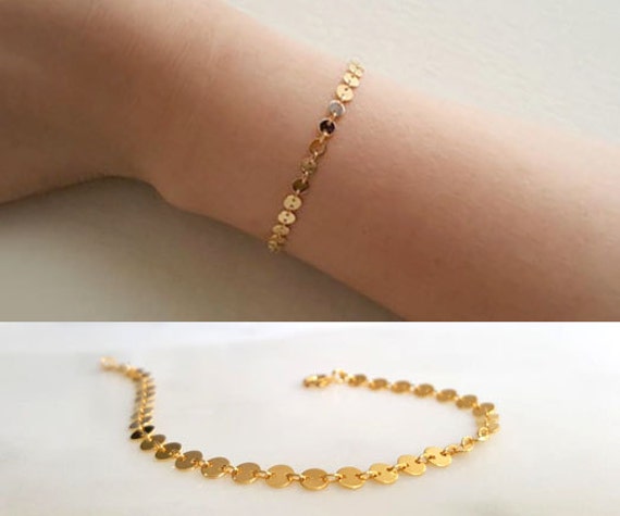Disk Armband, Minimal Tatto Münze Hochzeit Datum Brautjungfer Geschenk, Geburtstag Geschenk Disk Armband, Minimal Tatto Münze Hochzeit Datum Brautjungfer Geschenk, Geburtstag Geschenk von dua770