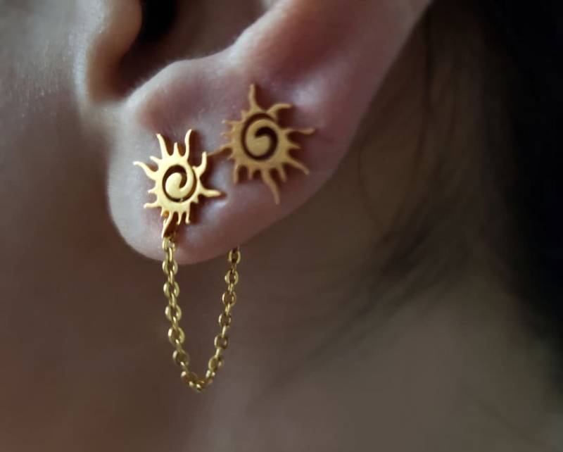 Kleine Gold Unwucht Flamme Sonne Ohrring, Einfädler Ohr Jacke, Brautjungfer Geschenk, Kette Jacke Kleine Gold Unwucht Flamme Sonne Ohrring, Einfädler Ohr Jacke, Brautjungfer Geschenk, Kette Jacke von dua770