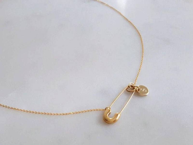 Sicherheitsnadel Halskette, Herz Minimalist Münze Hand Gestempelt Rockstar Brautjungfer Geschenk von dua770