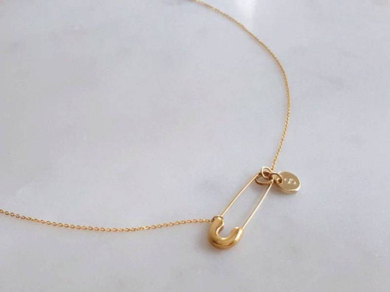 Sicherheitsnadel Halskette, Herz Minimalist Münze Hand Gestempelt Rockstar Brautjungfer Geschenk von dua770