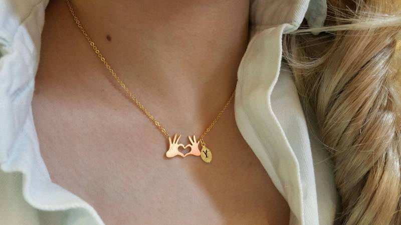 Zarte Zierliche Hand Halskette, Herz Halsketten, Layering Winzige Brautjungfer Geschenk, Geschätztes Geschenk Zarte Zierliche Hand Halskette, Herz Halsketten, Layering Winzige Brautjungfer Geschenk, Geschätztes Geschenk von dua770