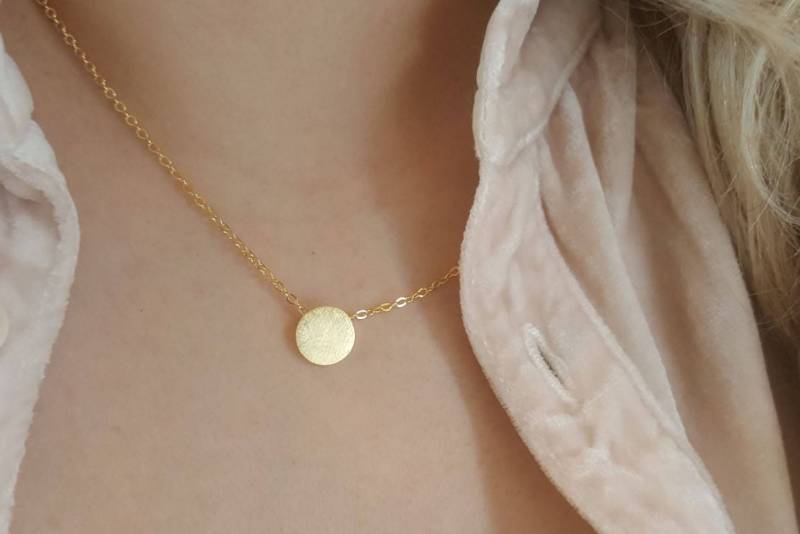 Zarte Zierliche Kreis Halskette, Vollmond Halsketten, Layering Runde Brautjungfer Geschenk, Geschätztes Geschenk von dua770