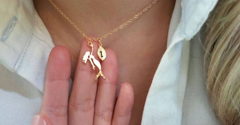 Zarte Zierliche Meerjungfrau Halskette, Ariel Layering Winzige Brautjungfer Geschenk, Geschätztes Geschenk Zarte Zierliche Meerjungfrau Halskette, Ariel Layering Winzige Brautjungfer Geschenk, Geschätztes Geschenk von dua770