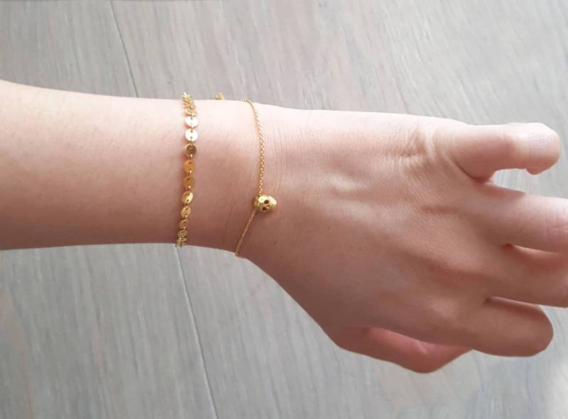 Zierliche Zierliche Schädel-Armbänder, Zartes Schädel-Armband, Niedliches Armband, Winziges Schädelkopf-Armband, Layering-Armband von dua770