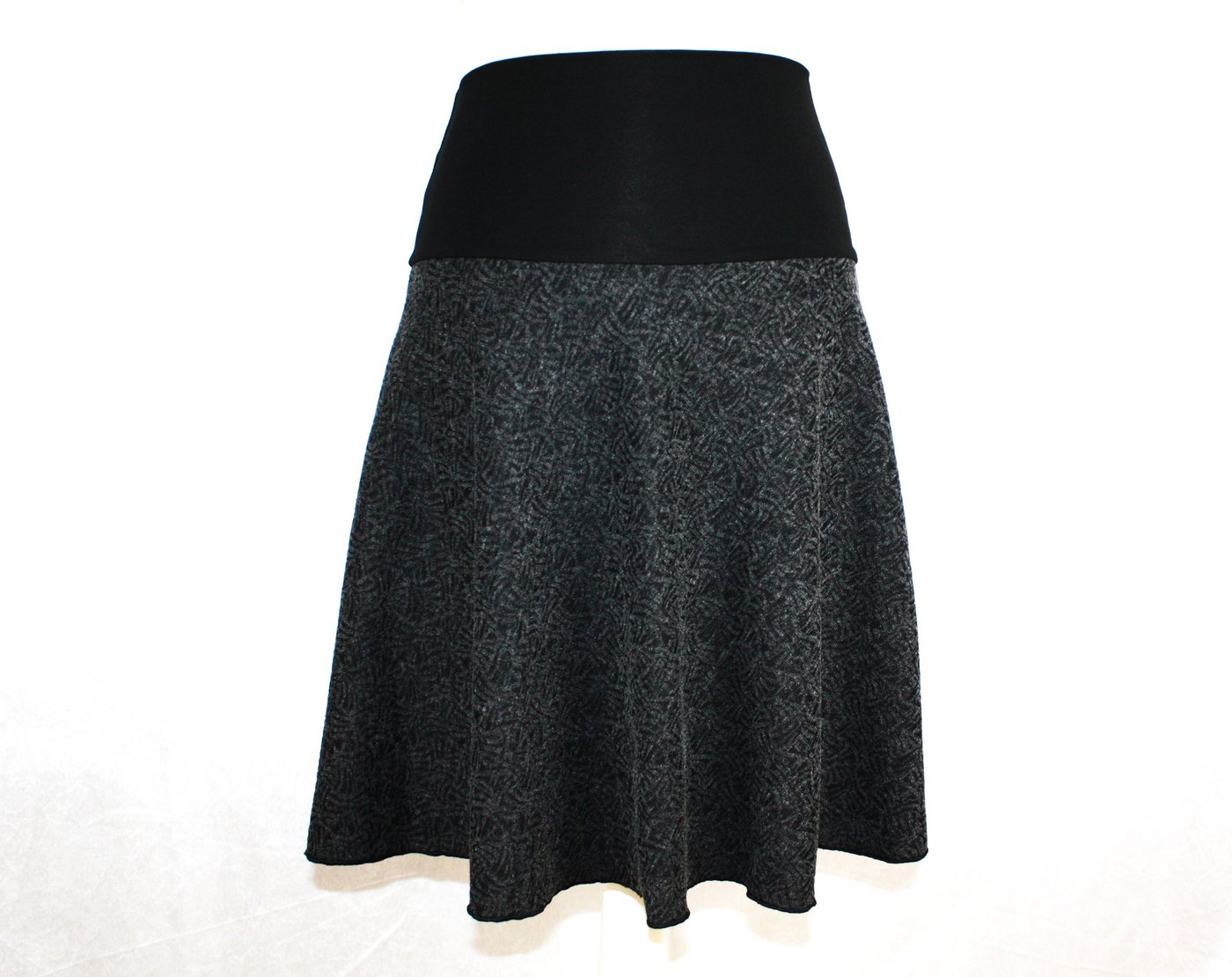 dunkle design Strickrock Feinstrick Dunkelrot Floral Grau 57cm elastischer Bund von dunkle design