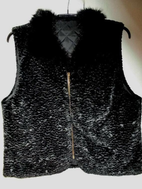 Felloptik Weste Schwarz Pelz Optik Gr. 38/40 Neu Edelweste Kunstfell Webpelz Top von dutchclocks