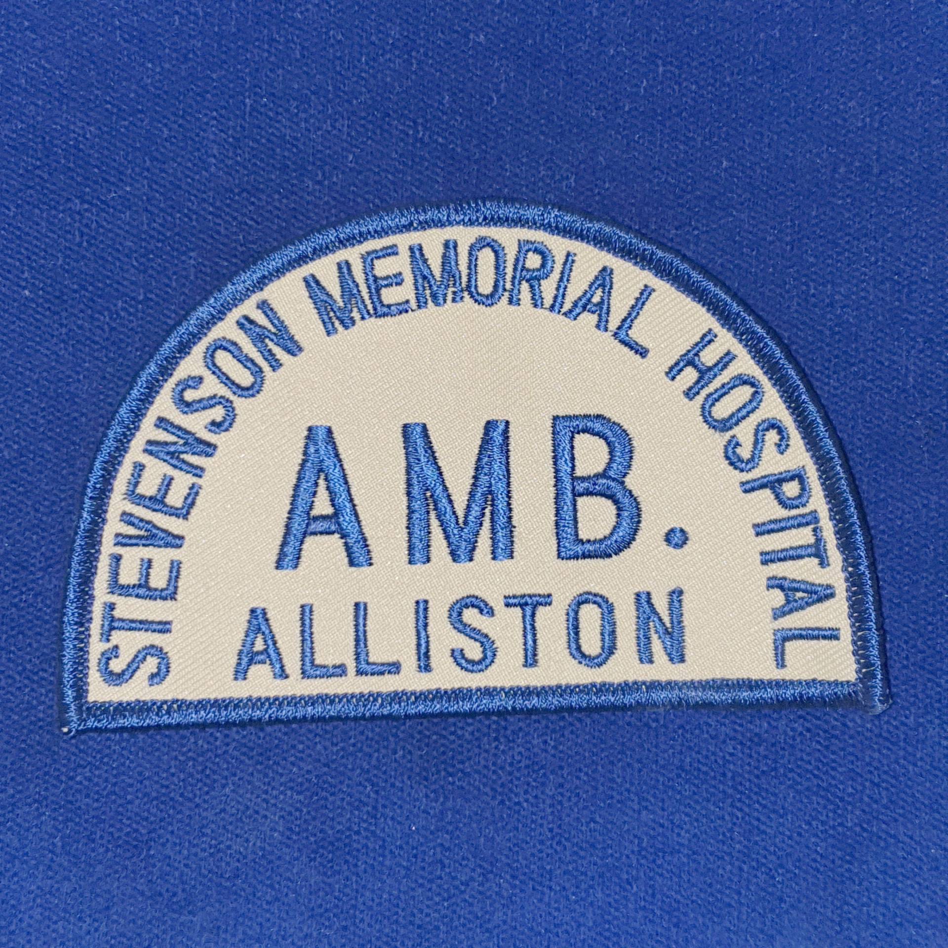 Alter Stevenson Individuelles Krankenhaus Alliston Krankenwagen-Aufnäher Ontario Kanada von dynamicentry