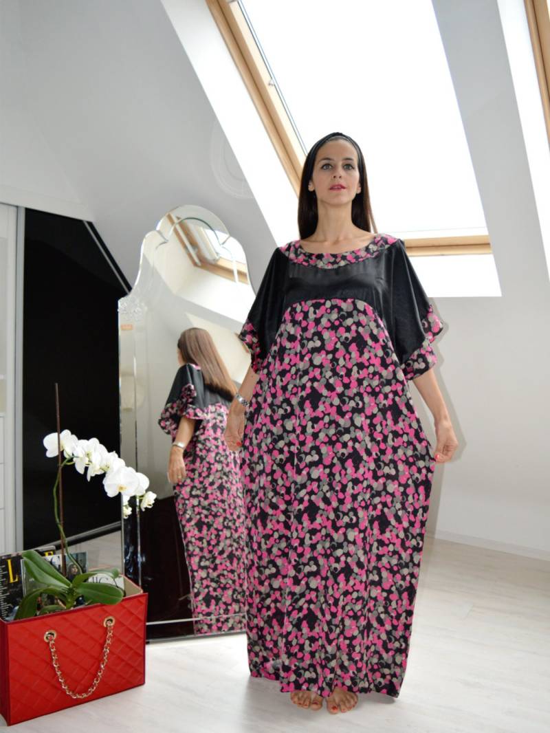Oversize Maxi Kaftan Kleid, Alltäglichen Casuel Plus Größenkleid, Lose, Elegante Kaftan, Langes Kleid Einheitsgröße, Satin Maxi-Kleid, Umstandskleid von eMODNO