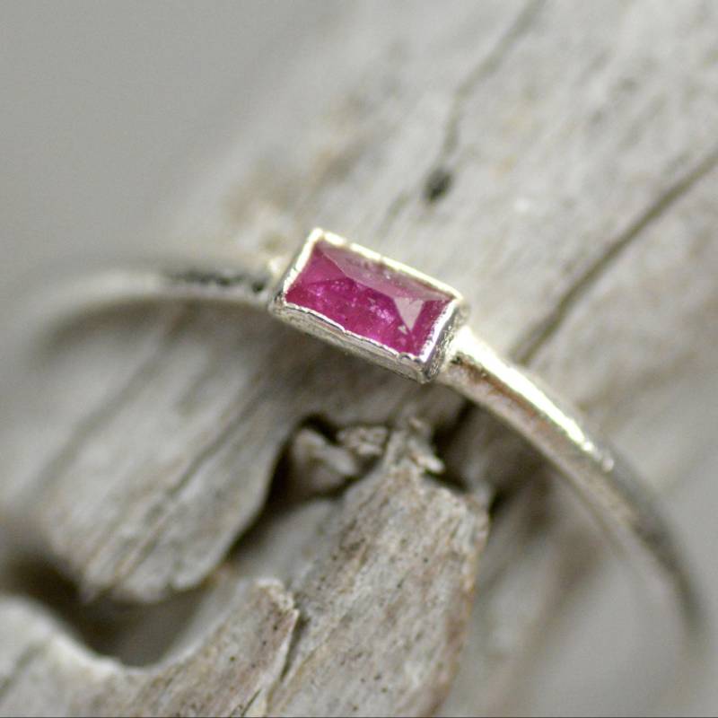 Natürliche Baguette Form Rubin Ring. 999Er Feinsilber Natürlicher Verlobungsring. Ehering Ring von eMerakiGalaxy