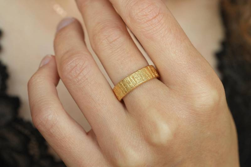 Rustikaler Silber Bandring Oxidierter Ehering Bio-Wald-stil Ring Elektrogeformter Fassring Handgefertigter Alternativer von eMerakiGalaxy