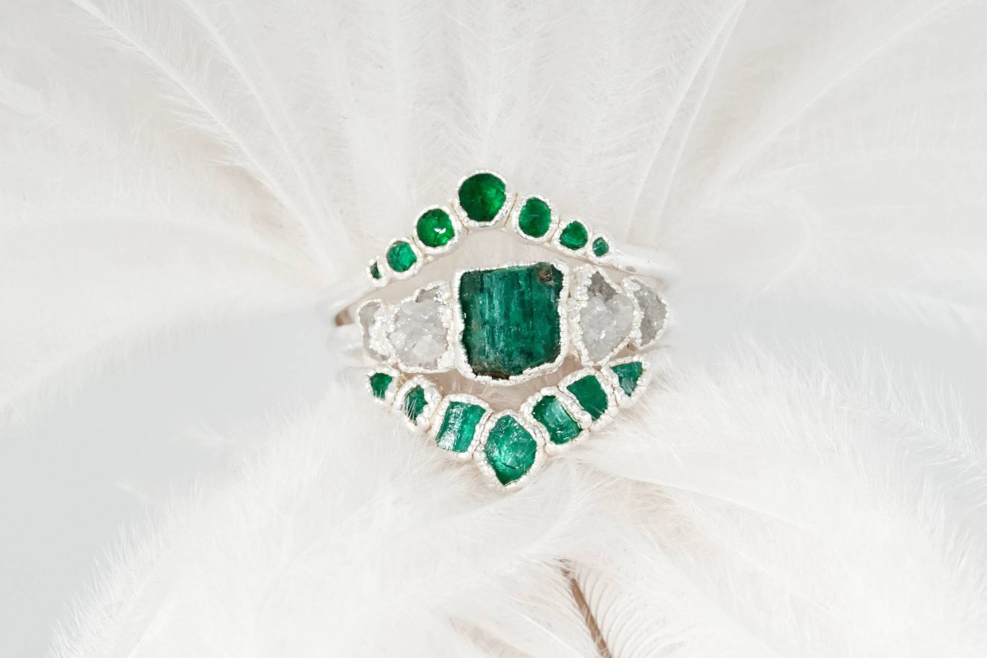 Set Oder Einzel // Roher Smaragd Ring Set Benutzerdefinierte Hochzeitsring Kristall Natürlicher Smaragdring Rohdiamant von eMerakiGalaxy