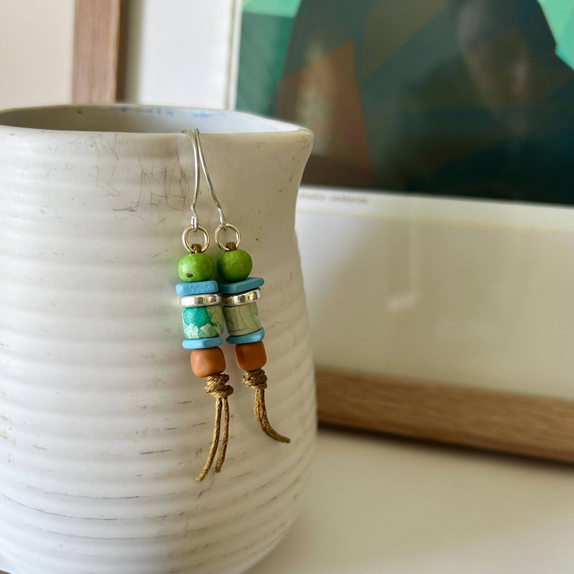 Eva Grün Und Terrakotta Ohrringe - Kordel Keramikperlen Eva Grün Und Terrakotta Ohrringe - Kordel Keramikperlen von earlybirdcreations