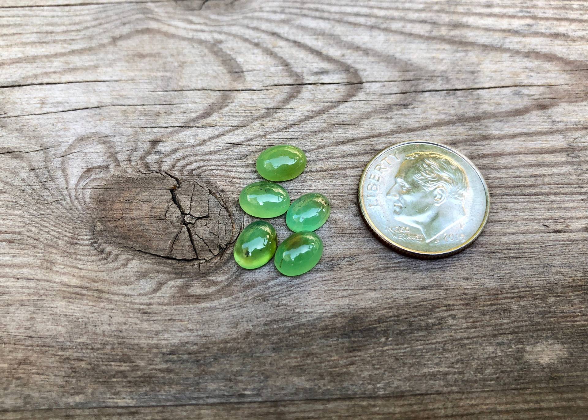 Mini Chrysopras Cabochon Oval Geformte Natürliche Poliert Taxis Ungedeckten Grün Cabochons Mini Chrysopras Cabochon Oval Geformte Natürliche Poliert Taxis Ungedeckten Grün Cabochons von earthandbead