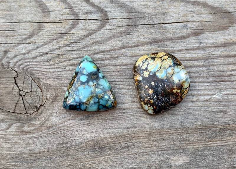 Sieben Zwerge Türkis Cabochon Natürliche Feinpolierte 7D Cab Mehrfarbige Rechteckige Form Sieben Zwerge Türkis Cabochon Natürliche Feinpolierte 7D Cab Mehrfarbige Rechteckige Form von earthandbead