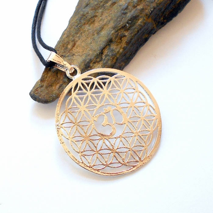 Blume Des Lebens Om Symbol Halskette Ohrthegie #634 von earthegy
