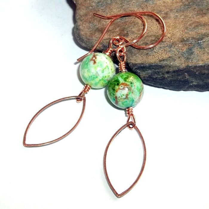 Grüne Verrückte Spitze Achat Edelstein Ohrringe Kupfer Energie Ohrthegie #980 von earthegy