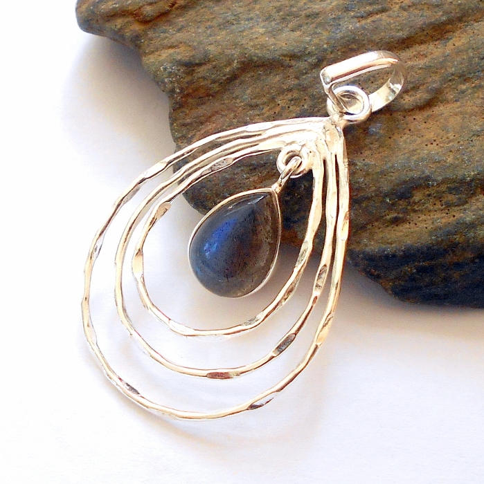 Labradorit Anhänger Aus Sterlingsilber Earthegy #1646 von earthegy