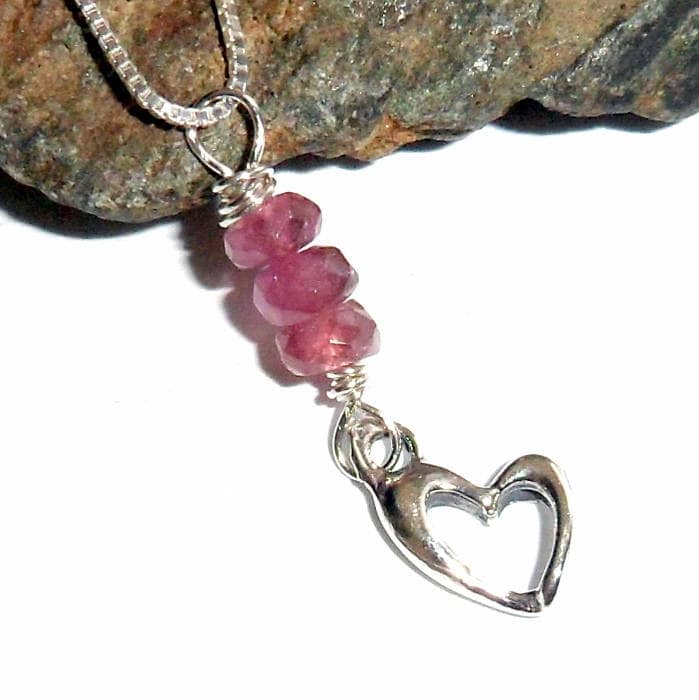 Pink Turmalin Herz Charmehalskette Earthegy #344 Pink Turmalin Herz Charmehalskette Earthegy #344 von earthegy
