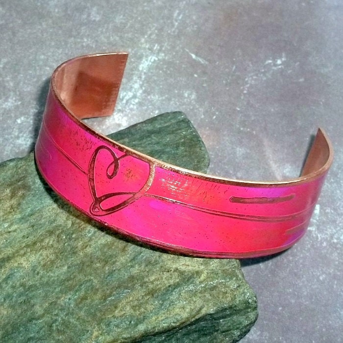 Rosa Herz Patina Armband Kupfer Gehämmert Manschette Verstellbar Earthegy Rosa Herz Patina Armband Kupfer Gehämmert Manschette Verstellbar Earthegy von earthegy