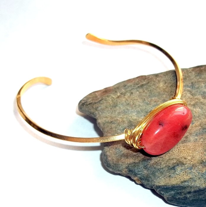 Rosa Kirsche Quarz Edelstein Energie Armband Messing Reversible Gehämmert Manschette Ohrthegie #843 Rosa Kirsche Quarz Edelstein Energie Armband Messing Reversible Gehämmert Manschette Ohrthegie #843 von earthegy