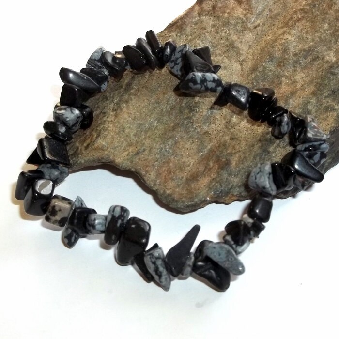 Schneeflocke Obsidian Chip Stretch Armband Earthegy #1355 von earthegy