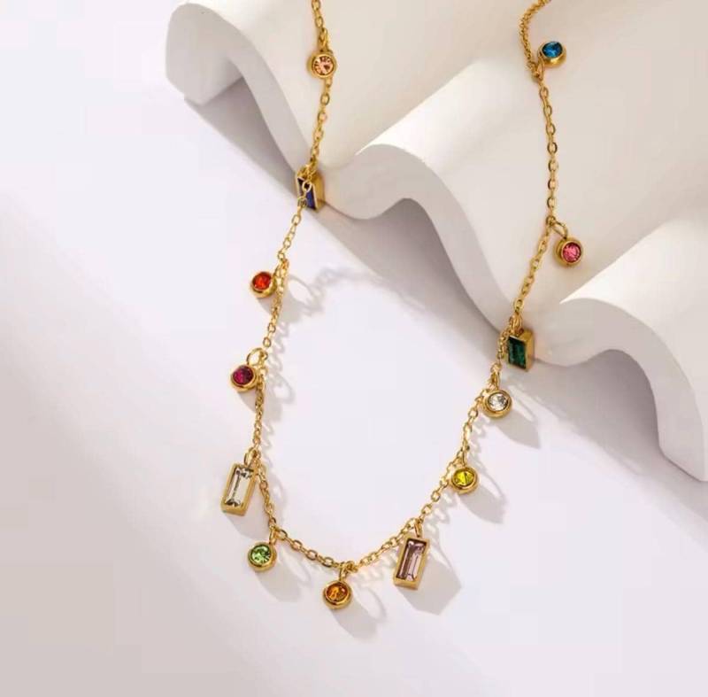 Edelstahl Halskette Mit Farbigem Zirkon Anhänger - Bunte Zirkonia Kette Damen Schmuck Modern & Langlebig Edelstahl Halskette Mit Farbigem Zirkon Anhänger - Bunte Zirkonia Kette Damen Schmuck Modern & Langlebig von ebisa