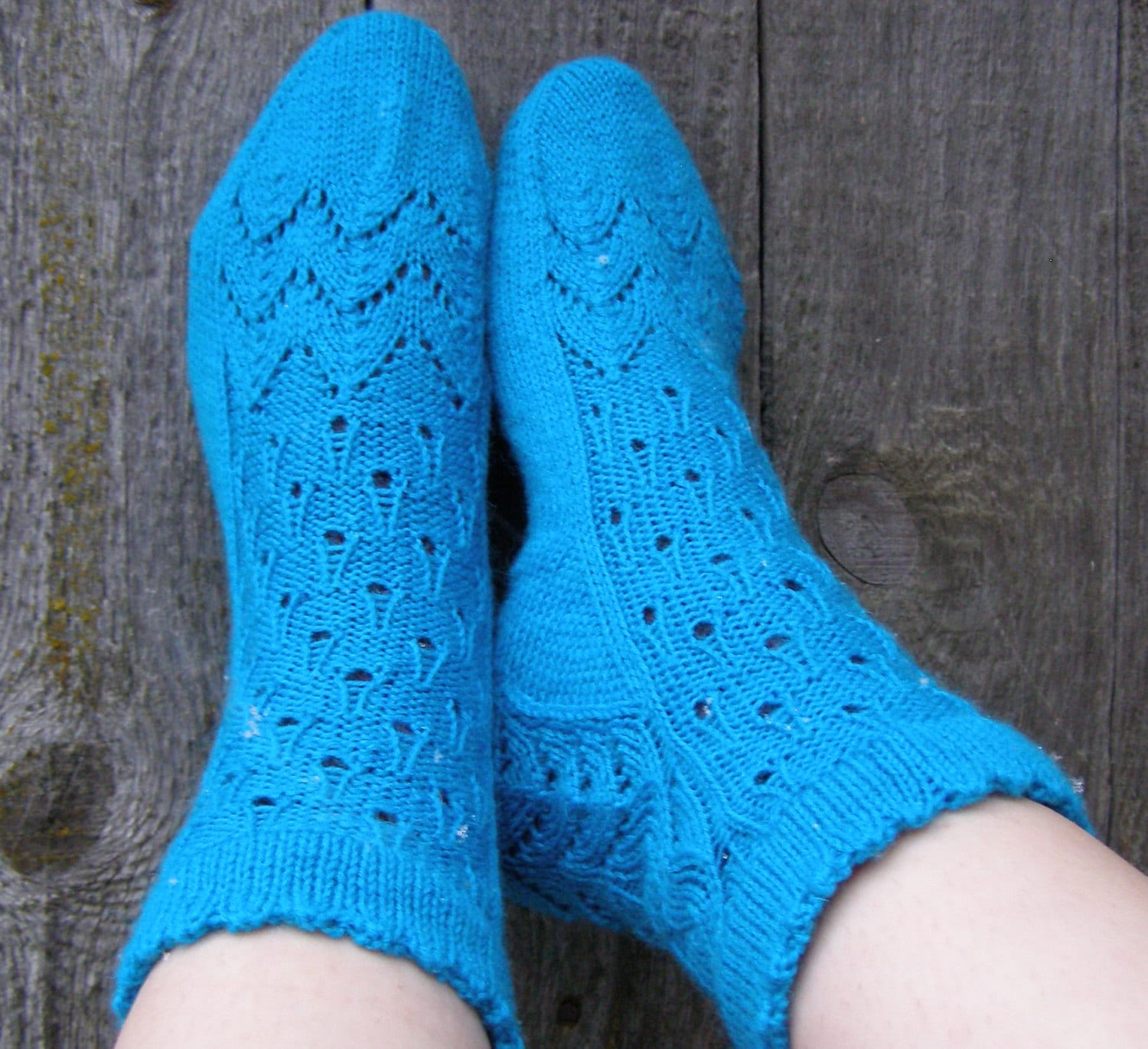 Spitze Wollsocken, Himmelblau Stricken Haussocken, Winter Accessoires von echocraftings
