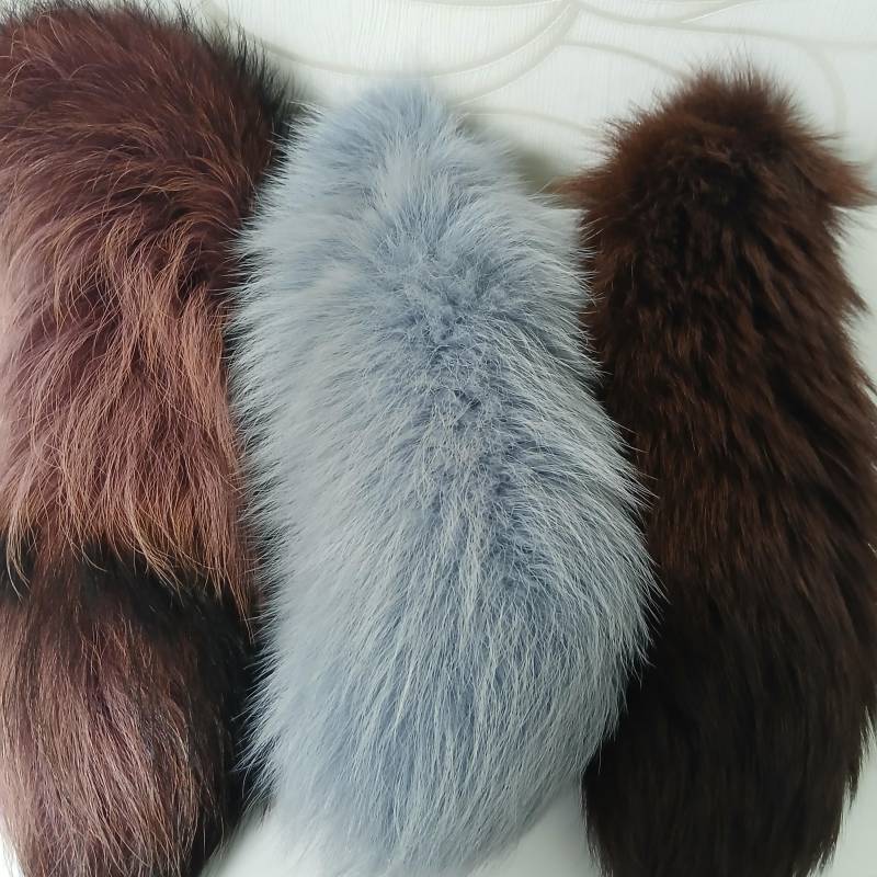 Fuchsschweif Cosplay Farbe Wählbar Echtfell Preis Pro Stück von echtpelzbommelde