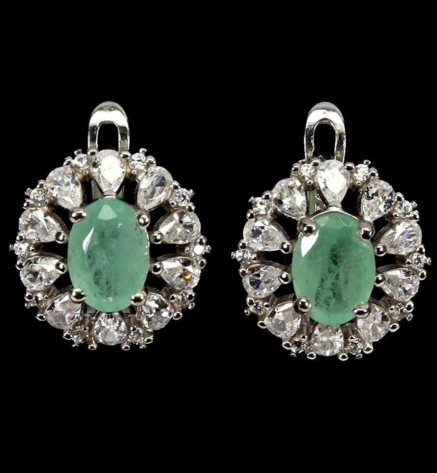 Ältere Designer Ohrringe-925Ersilber-Helle Smaragde-Similisteine-Omegaverschluss - Zeitlos Und Immer Tragbar-Schönes Geschenk Für Die Liebste von edeldesign