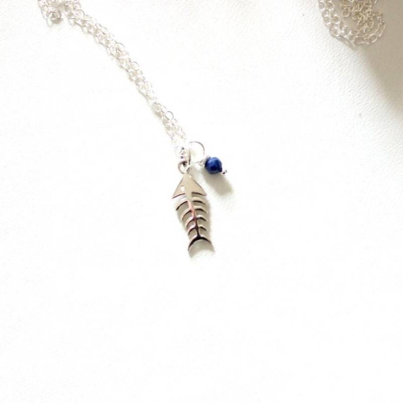 925 Silber Kette Mit Fischgräten Anhänger 14mm Aus Und Lapislazuli Perle Fishbone Strand Ozean Fisch Gräte Geschenk Fein Maritim von edelfeinES