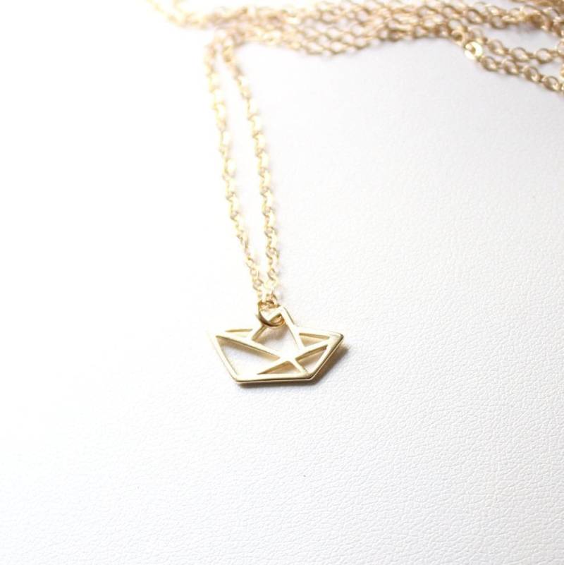 Zarte 14K Gold Filled Kette Mit Origami Schiff Anhänger Ahoi Papierboot Papierschiff Maritim Ozean Schiffchen Strand Reise Fein von edelfeinES
