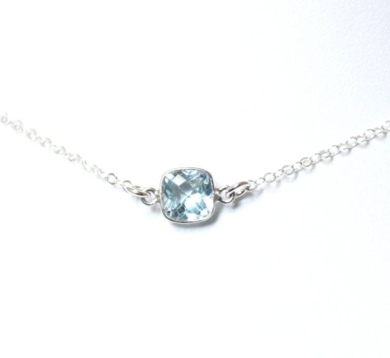 Zarte 925 Silber Kette Mit Hell Blauem Topas 7mm Viereckig Princess Cut Style True Blue Love Verbundenheit Treue Liebe Hellblau Braut Fein von edelfeinES