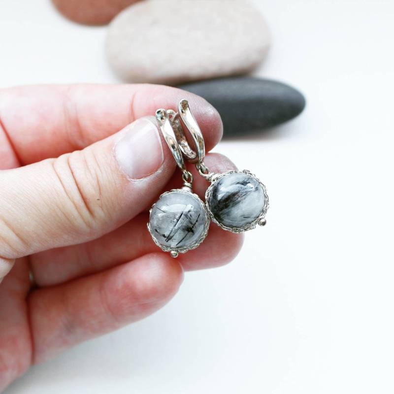 Runde Turmalin Quarz Ohrringe. Silber Draht Häkeln Schmuck Runde Turmalin Quarz Ohrringe. Silber Draht Häkeln Schmuck von editaliu