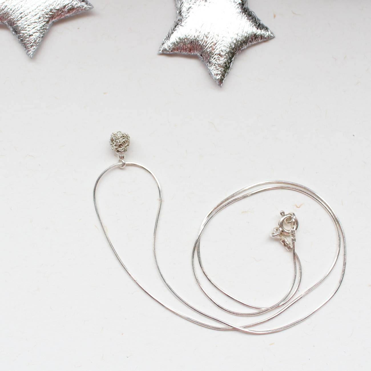 Silber Kette Halskette. Einzelne Kleine Kugel Draht Häkeln Schmuck Silber Kette Halskette. Einzelne Kleine Kugel Draht Häkeln Schmuck von editaliu