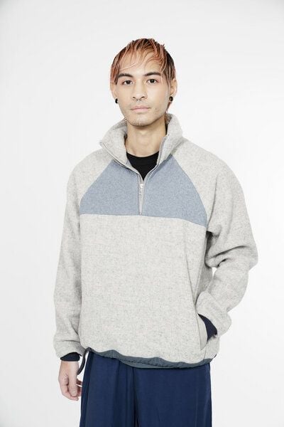 ein garten Studios Unisex Oversize Flauschloden Pullover von ein garten Studios