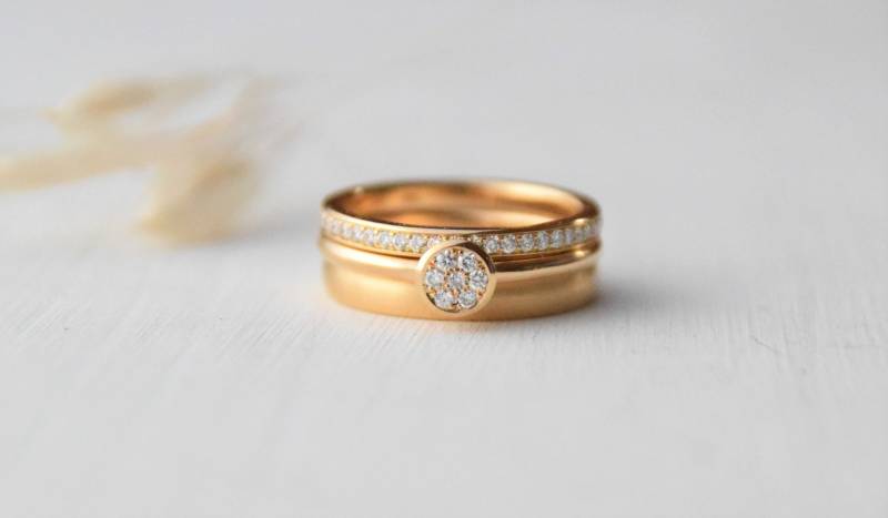 Diamantring Verlobung 18 Kt Gold, Verlobungsring, Stapelring Sparkly von einzigartigerSchmuck