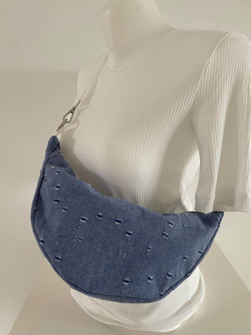 Moonbag Halbmond Tasche Hipbag Crossbag Jeans Used Uni Beige Silber von elbtueddel