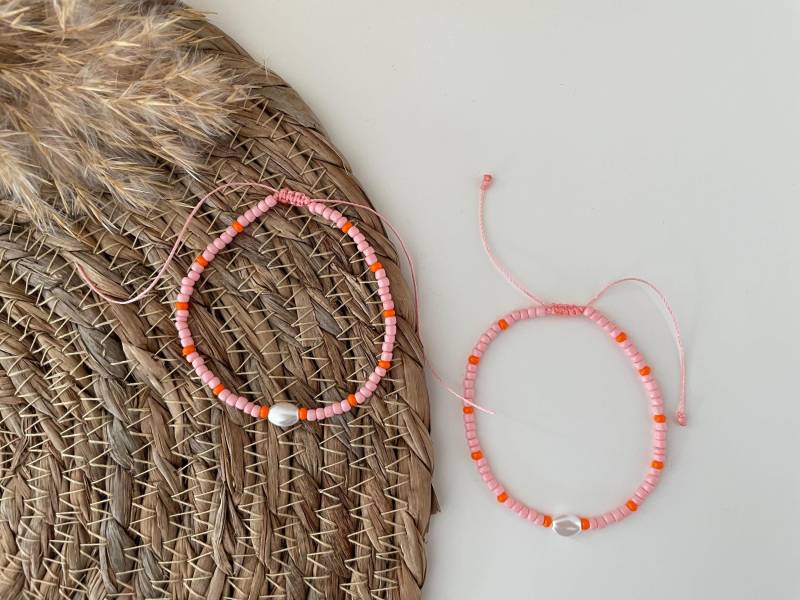 Perlenarmband Armband Schmuck Rosa/Orange Makrameearmband Perlenarmband Armband Schmuck Rosa/Orange Makrameearmband von elbtueddel