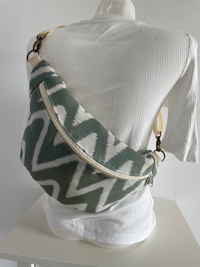 xl Bauchtasche Hipbag Crossbag Gürteltasche Canvas Boho Mint Beige Messing von elbtueddel