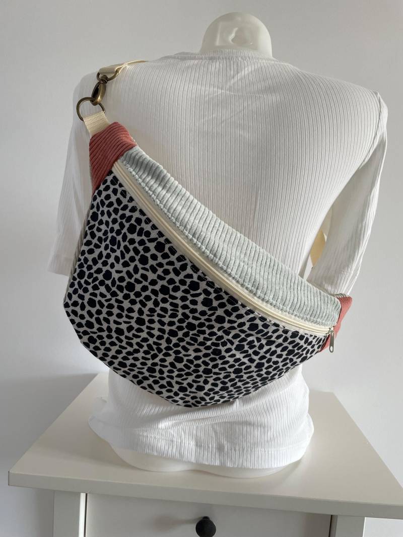 xl Bauchtasche Hipbag Crossbag Gürteltasche Colour Mix Cord Mint Rosa Beige Leo Messing von elbtueddel