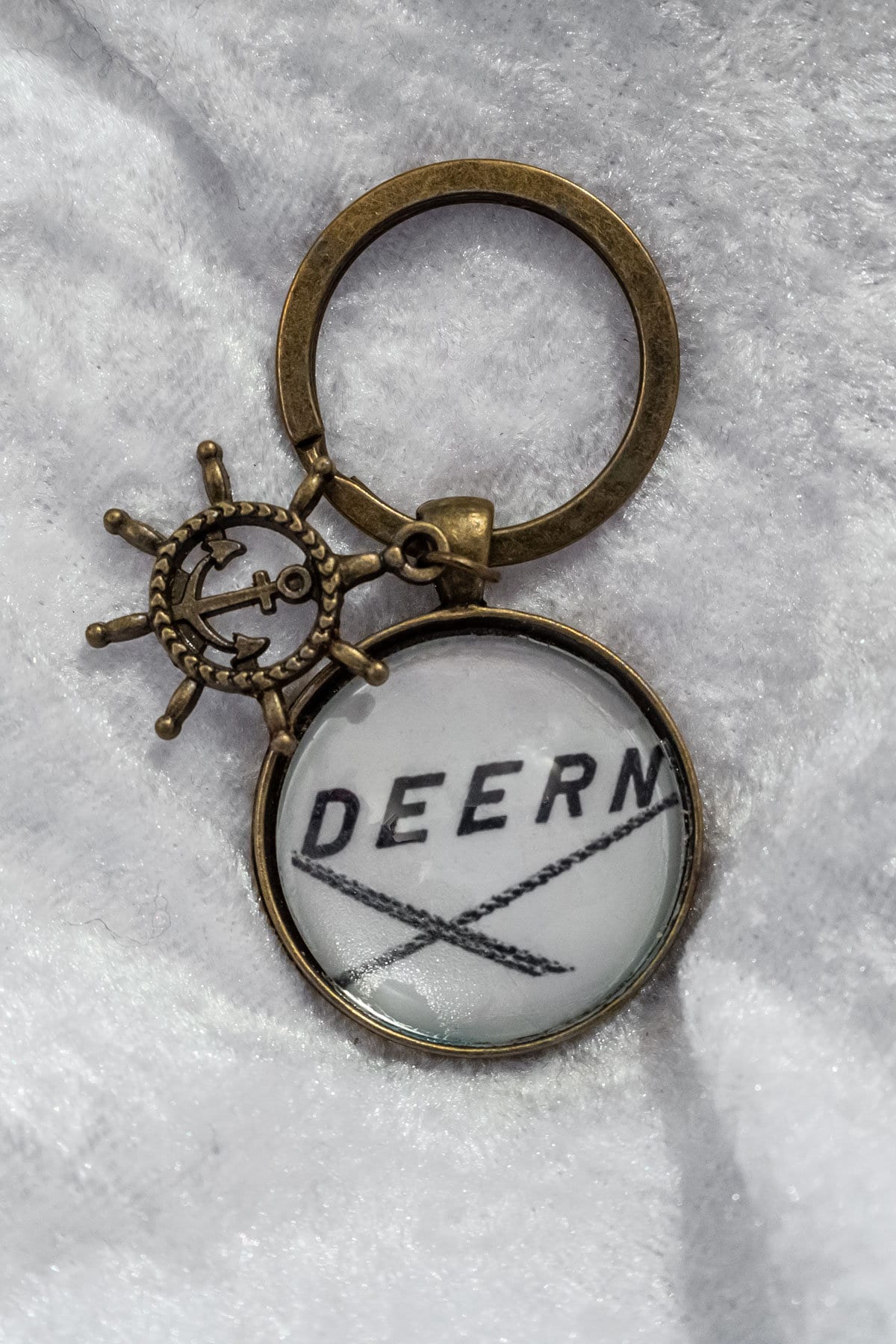 Vintage Bronze Schlüsselanhänger Mit Foto „Hamburger Deern Ii" # Fotografie Und Schmuck Von Elbvue von elbvue
