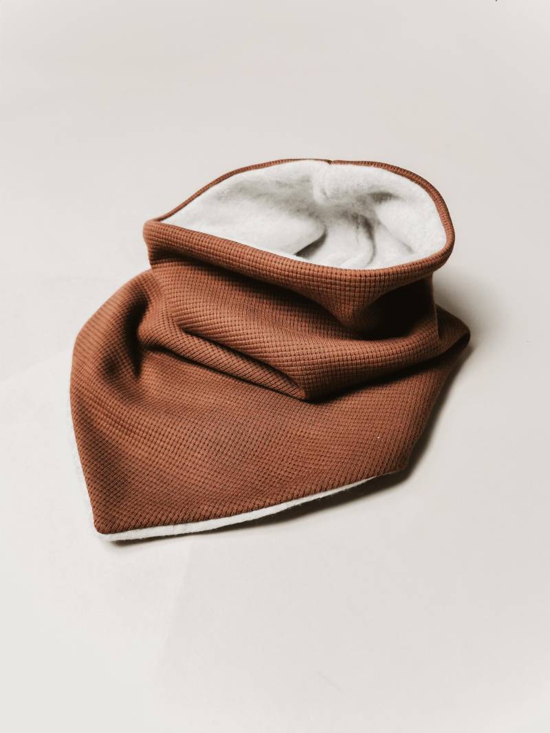 Dreiecks Loopschal Aus Waffle Gefüttert Mit Bio Fleece Für Babys & Kinder von eleokidswear