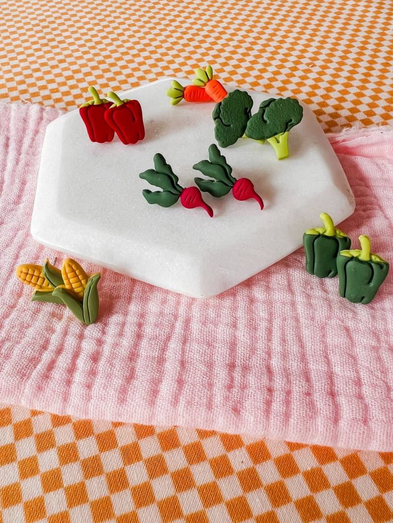 Veggie Ohrstecker - Ton Gemüse Ohrringe Fröhlicher Schmuck Lebensmittel Garten von elevenandjane