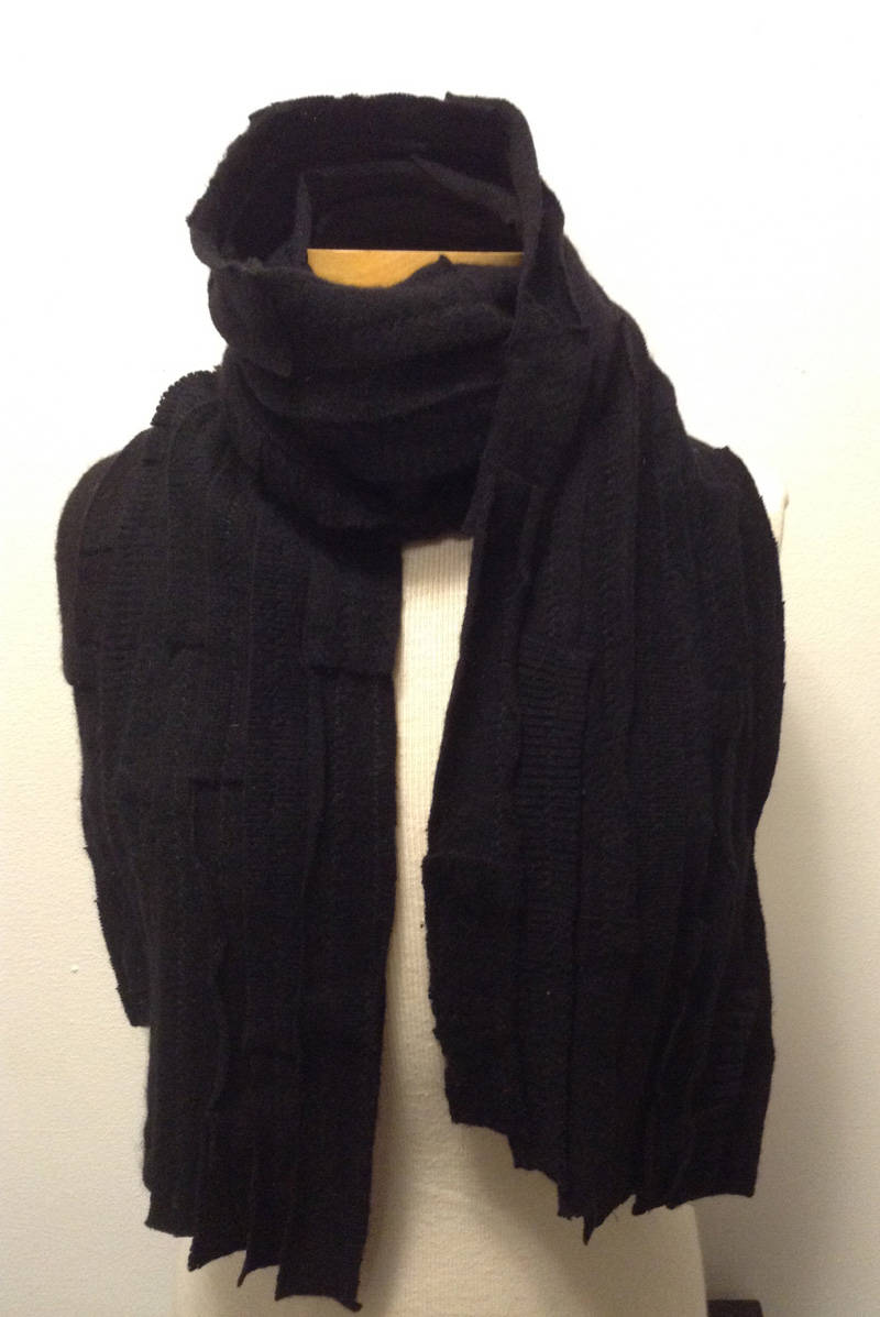 Kaschmirschal, Unisex, Recyclingmaterial, Upcycled, Schwarz, Versandkostenfrei in Den Usa Kaschmirschal, Unisex, Recyclingmaterial, Upcycled, Schwarz, Versandkostenfrei in Den Usa von elinadavenport