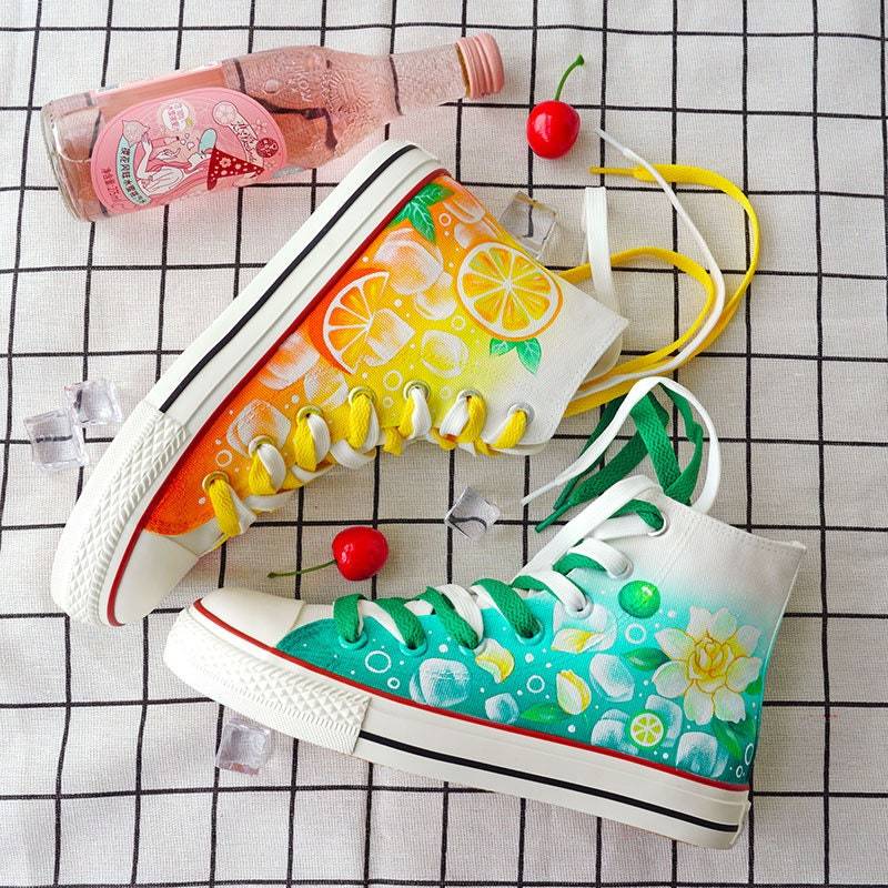 Handbemalte Obst - Und Blumenschuhe, Gezeichnete High Top Lace Sneakers, Benutzerdefinierte Doodle Schuhe von ellasong1