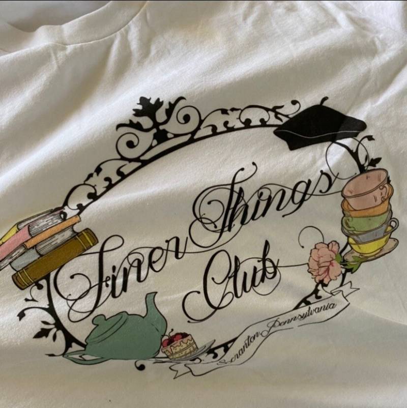 Finer Things Club | Das Büro T-Shirt Tv Show Comedy Sitcom Dunder Mifflin Shirt Scranton, Pennsylvania von ellenitas