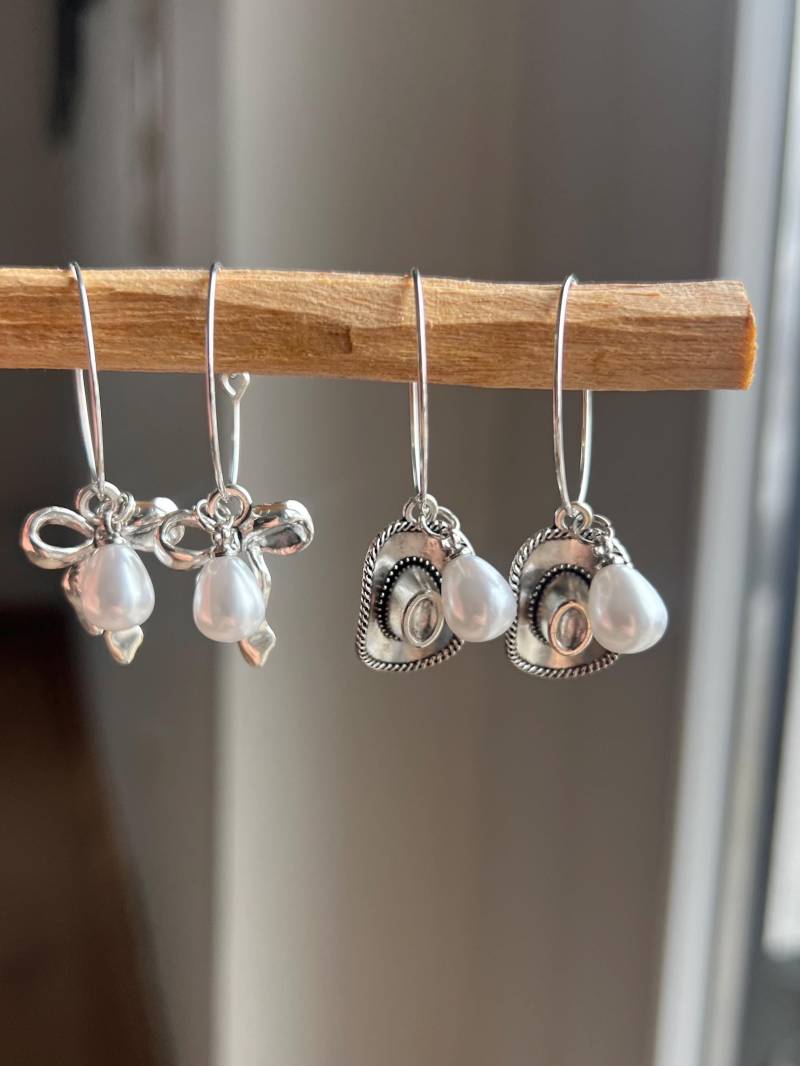 Creolen Silber Cowgirl Hut Cowboy Bow Schleife von ellsandemms