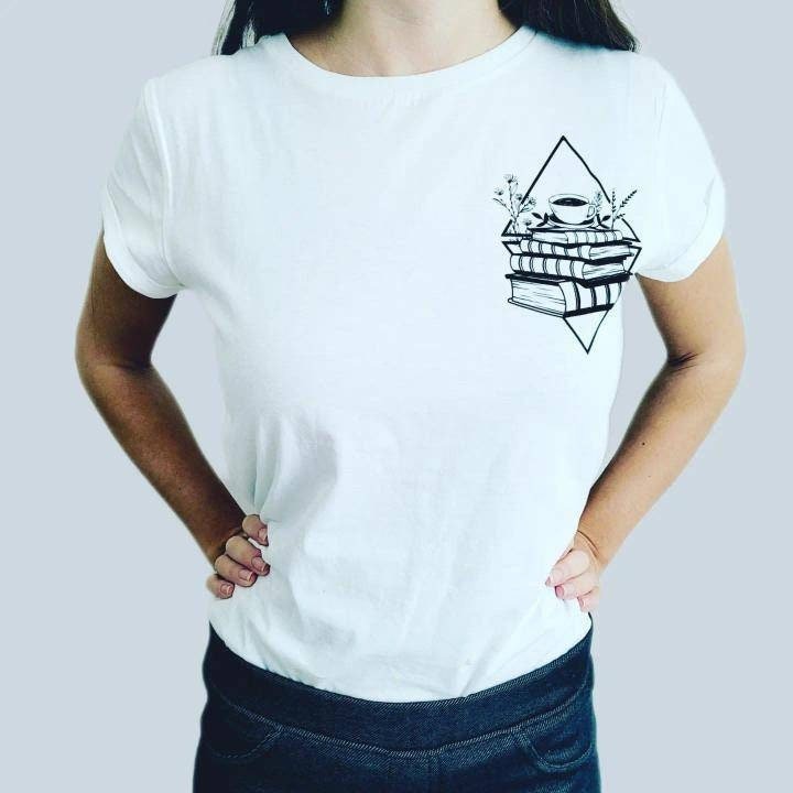 T-Shirt Damen Books Frontprint T-Shirt Damen Books Frontprint von elohssaclothing