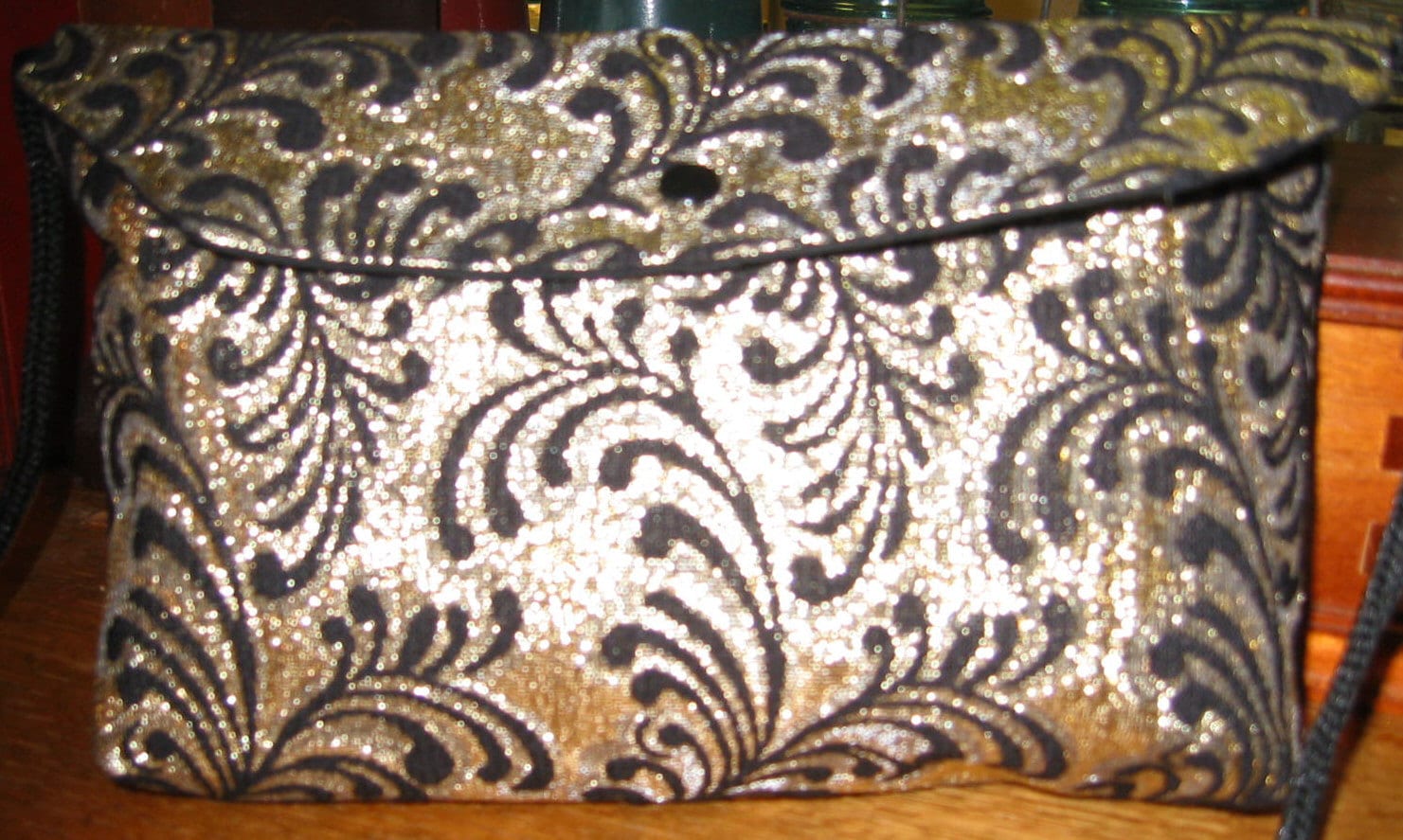 Gold Jacquard Clutch Geldbörse Gold Jacquard Clutch Geldbörse von elsakarr